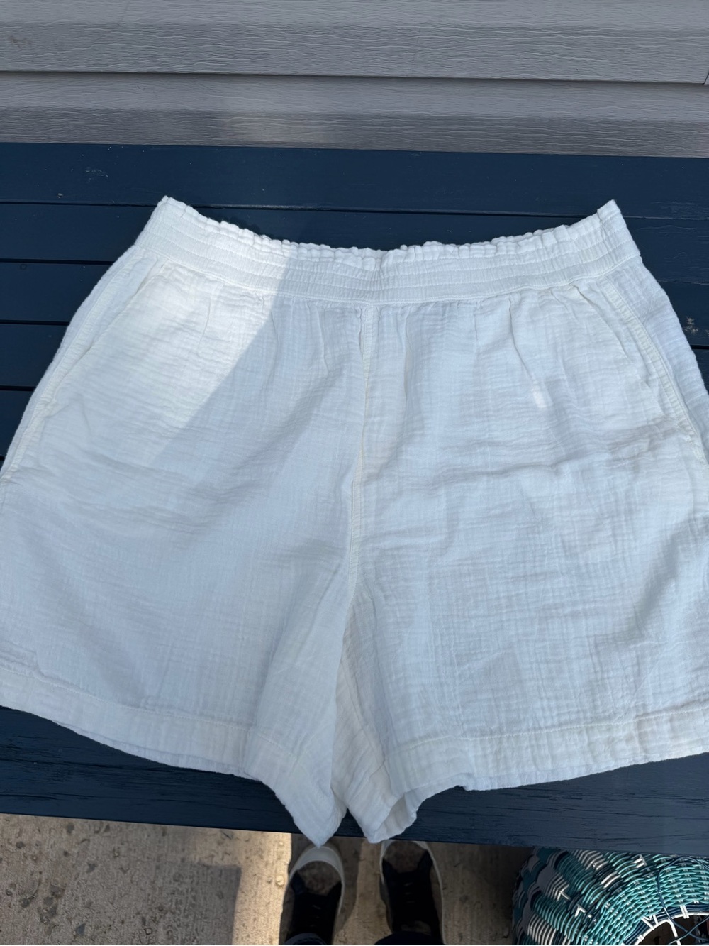 Lands' End White High-Waist Elastic Linen-Blend Shorts